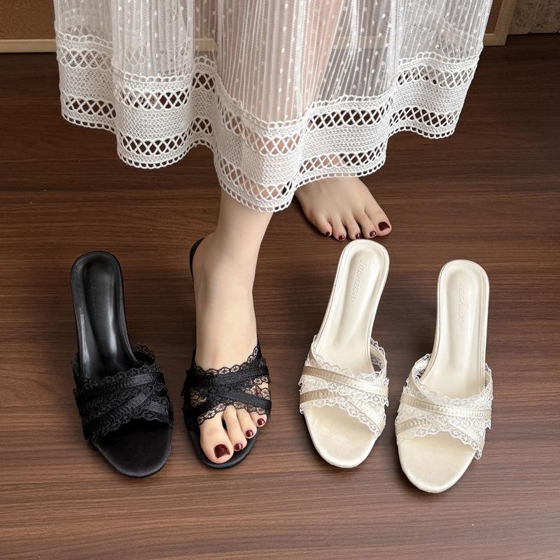 2025 summer new round head thin heel high heel temperament thin fashion beautiful open-toed women s slippers 35 чёрный
2025 summer new round head thin heel high heel temperament thin fashion beautiful open-toed women s slippers 35 чёрный