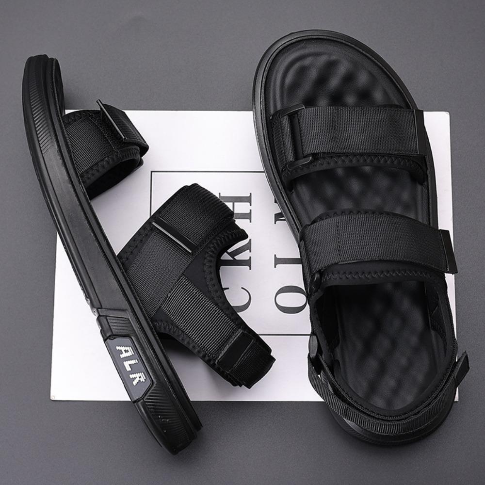 Men Summer Sandals New Trend Outdoor Slippers Sports Casual Driving Beach Shoes for Men 44 чорний 
Men Summer Sandals New Trend Outdoor Slippers Sports Casual Driving Beach Shoes for Men 44 чорний