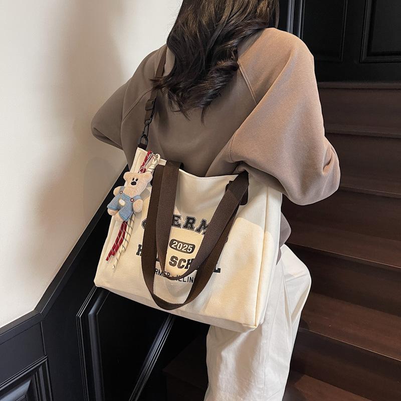 2025 new large-capacity canvas tote bag cute bear casual shoulder handbag versatile cloth pocket bag хаки
2025 new large-capacity canvas tote bag cute bear casual shoulder handbag versatile cloth pocket bag хаки