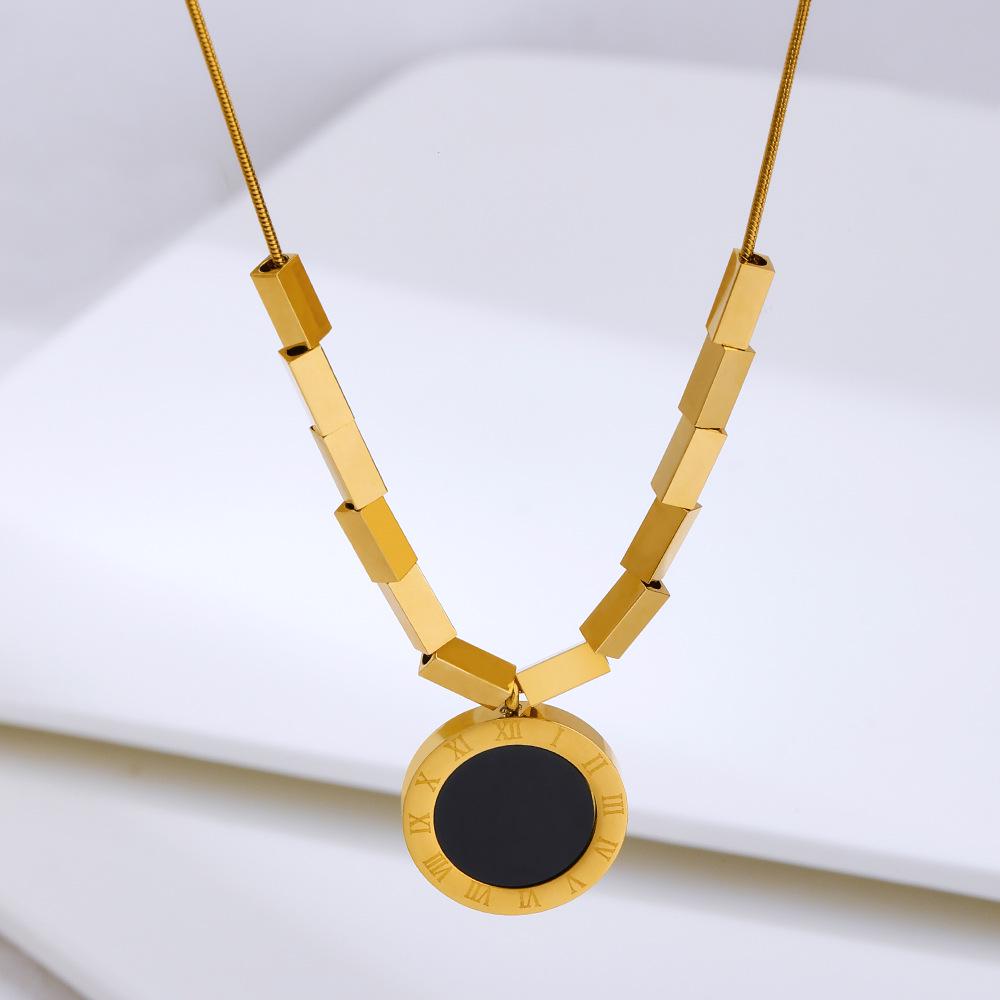 Luxury Roman Numeral Double-Sided Titanium Necklace - Unisex Versatile Clavicle Chain золотой
Luxury Roman Numeral Double-Sided Titanium Necklace - Unisex Versatile Clavicle Chain золотой