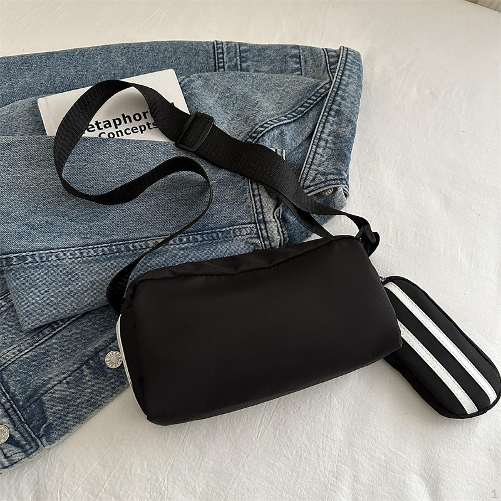Womens Crossbody Bag Trendy Gym Pouch Small Shoulder for Outdoor Commuting
Womens Crossbody Bag Trendy Gym Pouch Small Shoulder for Outdoor Commuting