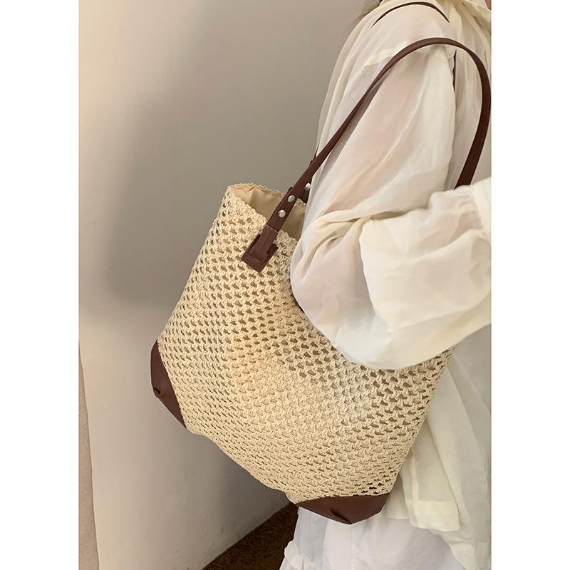 Соломенная сумка-тоут нишевый дизайн сумка через плечо женская новая большая вместимость полая плетеная сумка-подмышка
Соломенная сумка-тоут нишевый дизайн сумка через плечо женская новая большая вместимость полая плетеная сумка-подмышка