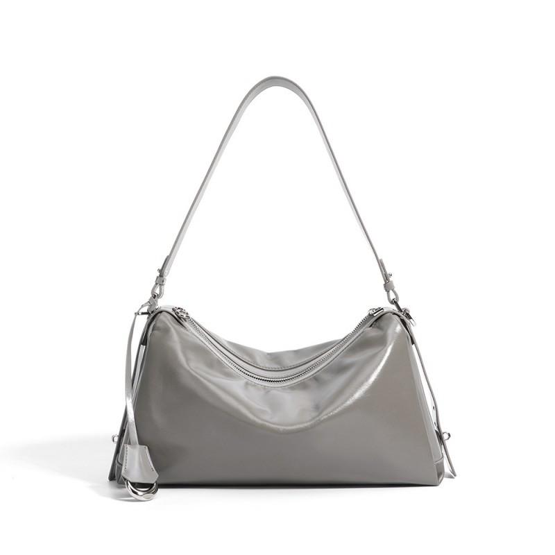 A Multi Back Tote Bag With Niche Design Underarm Large Capacity Commuting Shoulder Fashionable Versatile Crossbody Women 34x11x19cm серый
A Multi Back Tote Bag With Niche Design Underarm Large Capacity Commuting Shoulder Fashionable Versatile Crossbody Women 34x11x19cm серый