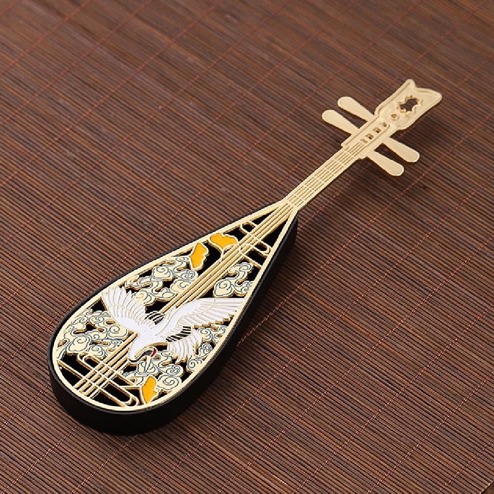 Расписная шкатулка для благовоний «Пипа» с журавлем, маленькая курильница для благовоний из нити «Сянъюнь», маленькая декоративная шкатулка для благовоний для помещений
Расписная шкатулка для благовоний «Пипа» с журавлем, маленькая курильница для благовоний из нити «Сянъюнь», маленькая декоративная шкатулка для благовоний для помещений