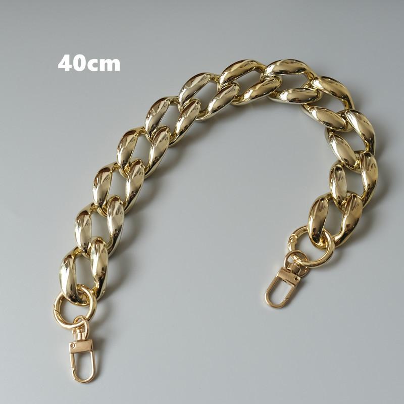 European and American fashion Internet celebrities with the same golden versatile thick chain, fashionable portable shoulder underarm bag
European and American fashion Internet celebrities with the same golden versatile thick chain, fashionable portable shoulder underarm bag