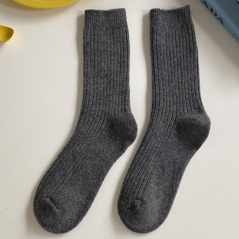 Women Cotton Loose Socks Autumn Winter Knitting Solid Color Long Black Pink Korean Japanese Student Girls Winter Stockings Retro M темно-сірий
Women Cotton Loose Socks Autumn Winter Knitting Solid Color Long Black Pink Korean Japanese Student Girls Winter Stockings Retro M темно-сірий