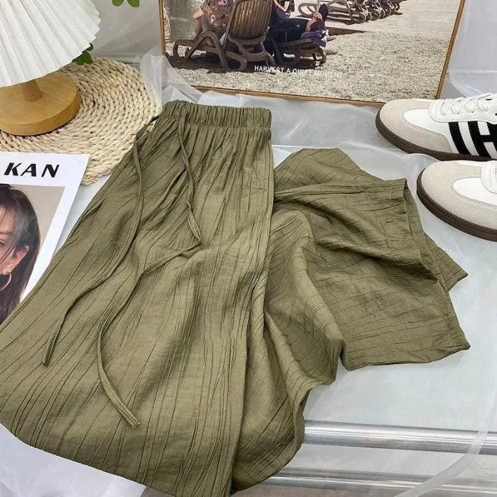Women s Summer Retro Tencel Pleated Wide-Leg Ice Silk Pants with Sun Protection M
Women s Summer Retro Tencel Pleated Wide-Leg Ice Silk Pants with Sun Protection M