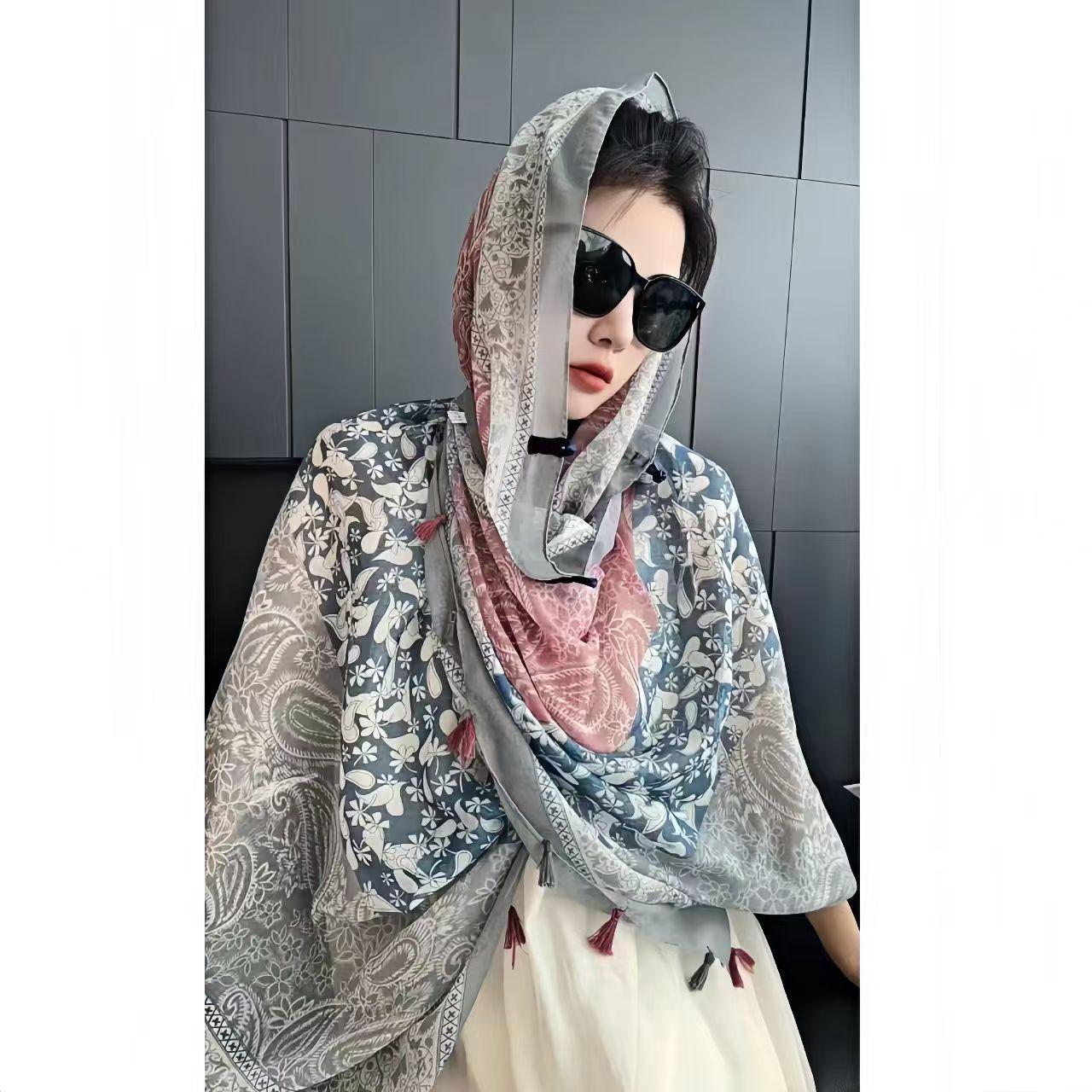 Женский этнический стиль ретро пряжка летний солнцезащитный для путешествий и фотосъемки универсальный тонкий шарф модный платок 90 * 180cm
Женский этнический стиль ретро пряжка летний солнцезащитный для путешествий и фотосъемки универсальный тонкий шарф модный платок 90 * 180cm