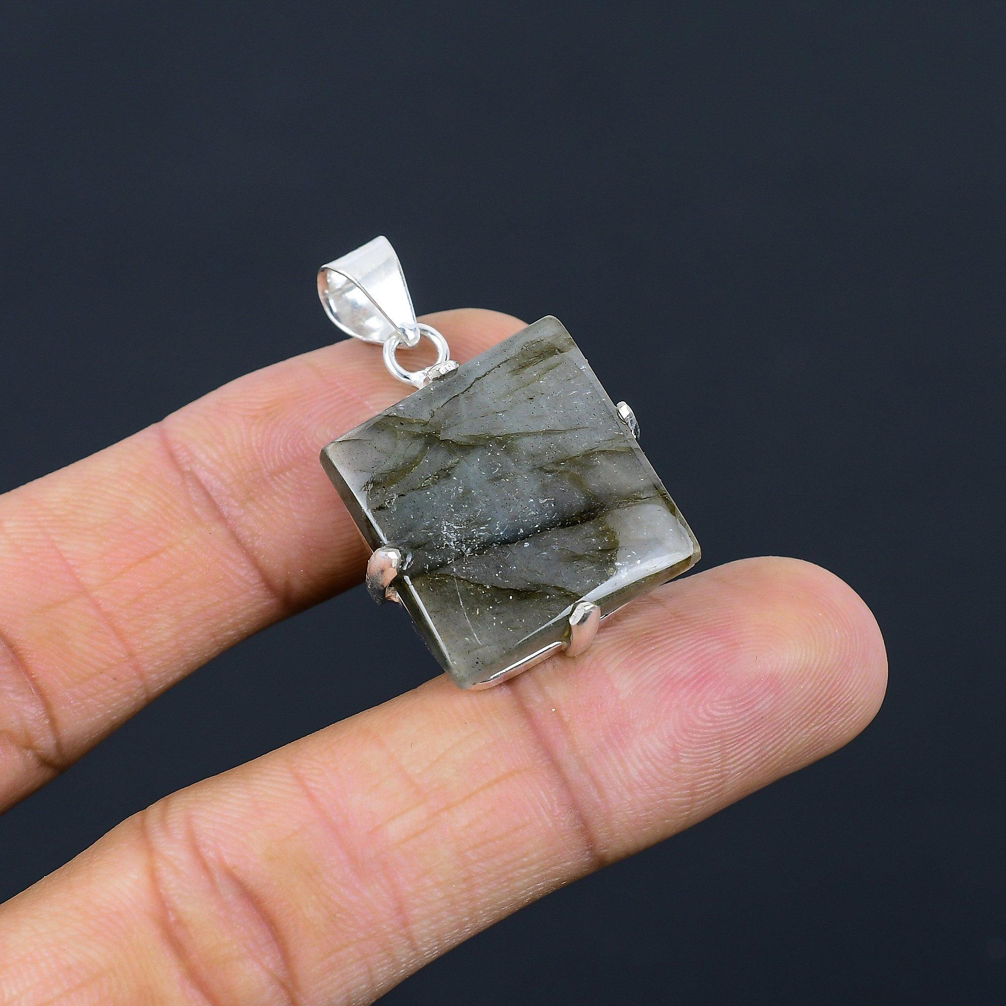 Friendship Day Deal Square Labradorite Stone Wedding Pendant Jewelry 925 Silver
Friendship Day Deal Square Labradorite Stone Wedding Pendant Jewelry 925 Silver