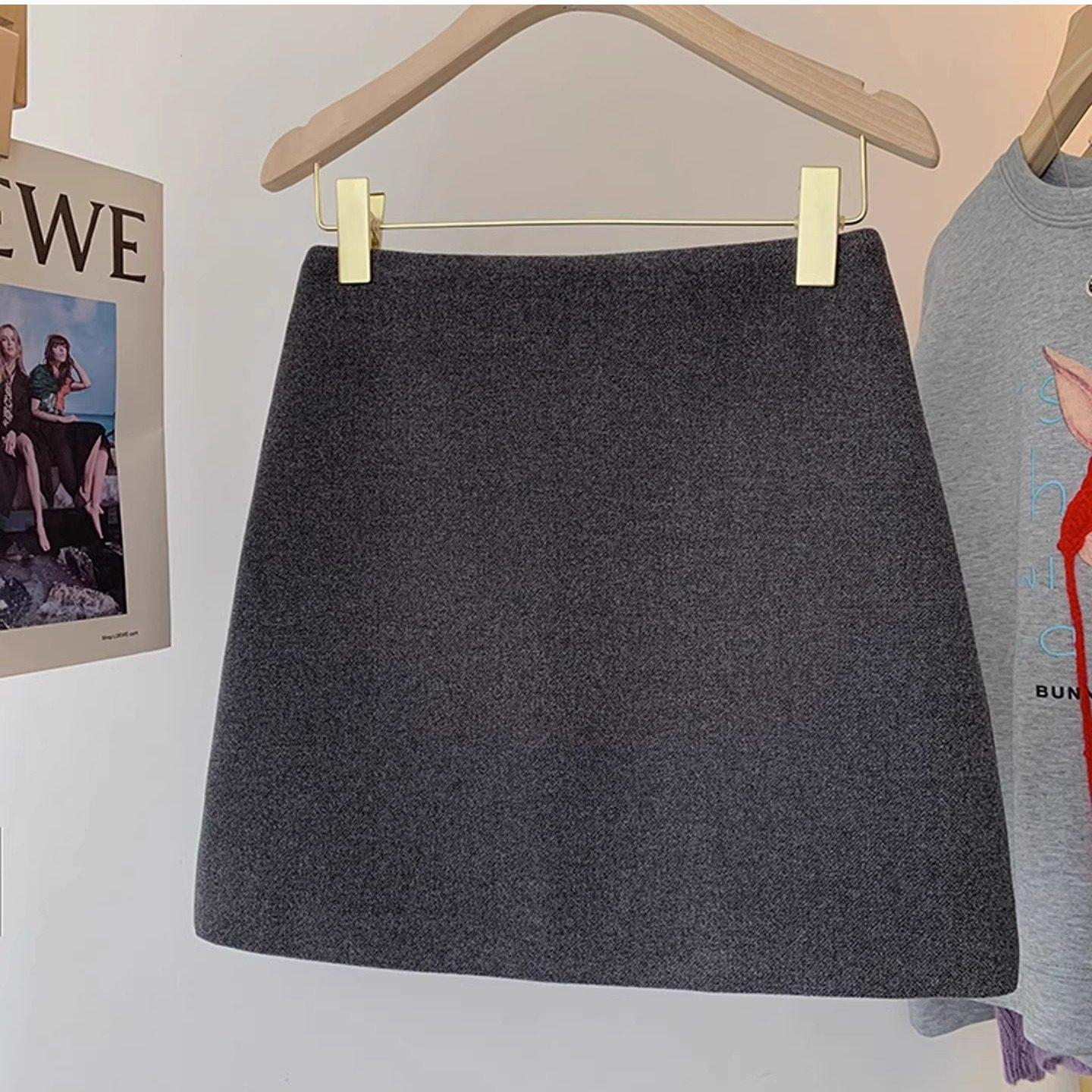Women s Plus Size High-Waisted Grey Woolen A-Line Short Skirt for Spring and Autumn Extra Large
Women s Plus Size High-Waisted Grey Woolen A-Line Short Skirt for Spring and Autumn Extra Large