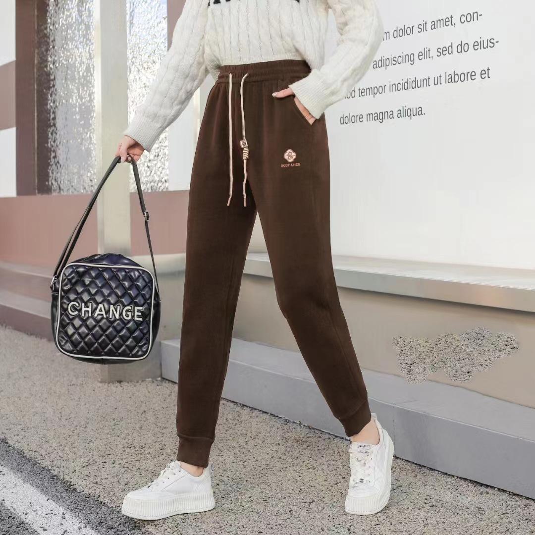 Зимові штани в смужку для жінок з товстим кашеміровим поясом для жінок зі спортивними штанами 5XL
Зимові штани в смужку для жінок з товстим кашеміровим поясом для жінок зі спортивними штанами 5XL