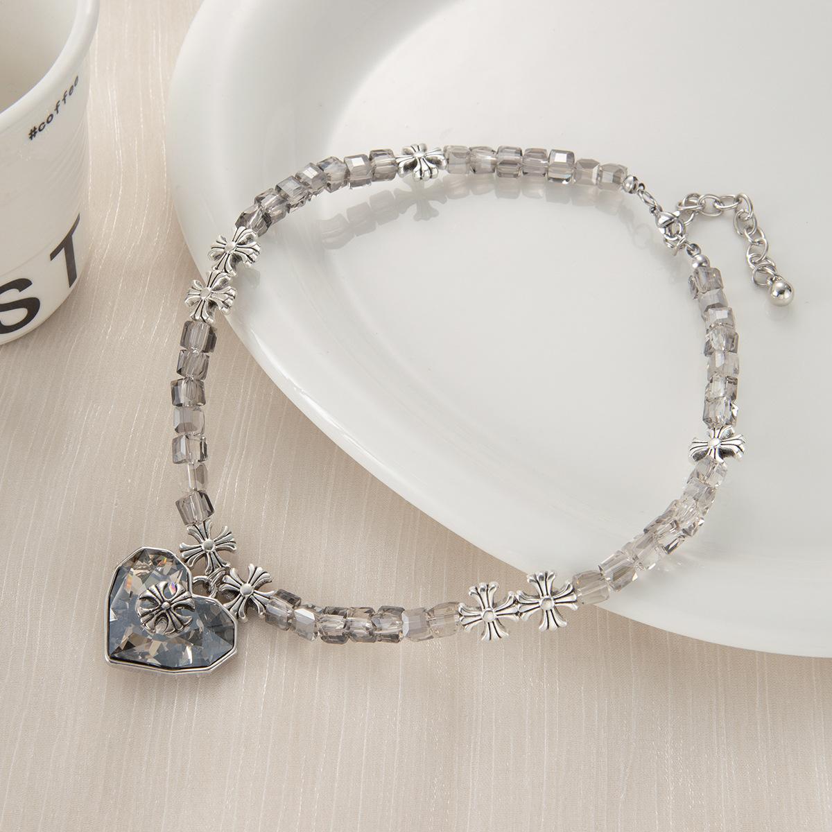 French Cold Wind Neck Chain Gray-Blue Sugar Cube Crystal Cross Flower Love Pendant Necklace Niche High-End Necklace
French Cold Wind Neck Chain Gray-Blue Sugar Cube Crystal Cross Flower Love Pendant Necklace Niche High-End Necklace