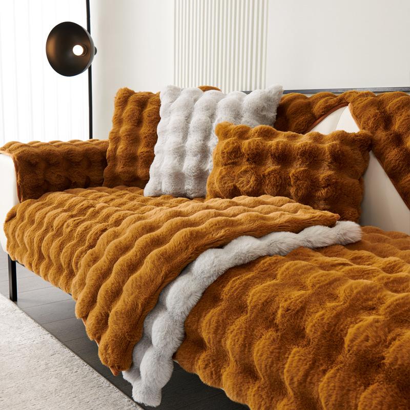 Faux Rabbit Plush Sofa Cushion Set, Thickened Warm and Comfortable Non-Slip Autumn/Winter Seasonal Seat Covers, Home Decor Protective Couch Pad 90*160cm
Faux Rabbit Plush Sofa Cushion Set, Thickened Warm and Comfortable Non-Slip Autumn/Winter Seasonal Seat Covers, Home Decor Protective Couch Pad 90*160cm