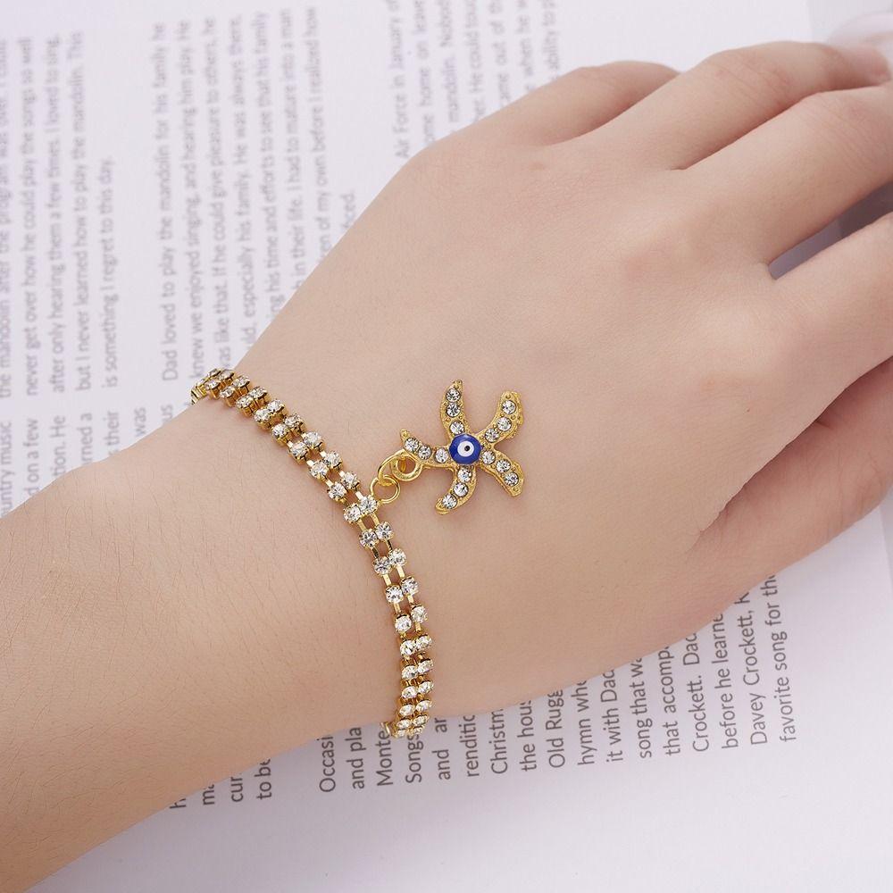 Zinc Zinc Alloy Heart Pendent Fashion Jewelry Braided Bracelet Korean Style Hand Strap Women Bracelet C
Zinc Zinc Alloy Heart Pendent Fashion Jewelry Braided Bracelet Korean Style Hand Strap Women Bracelet C