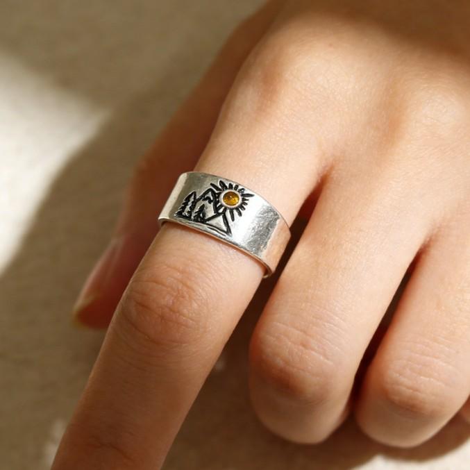Sunset Mountain Head Retro Ring, Retro Personality, Ethnic Style, New Chinese Style, Men S And Women S Open Index Finger Ring
Sunset Mountain Head Retro Ring, Retro Personality, Ethnic Style, New Chinese Style, Men S And Women S Open Index Finger Ring