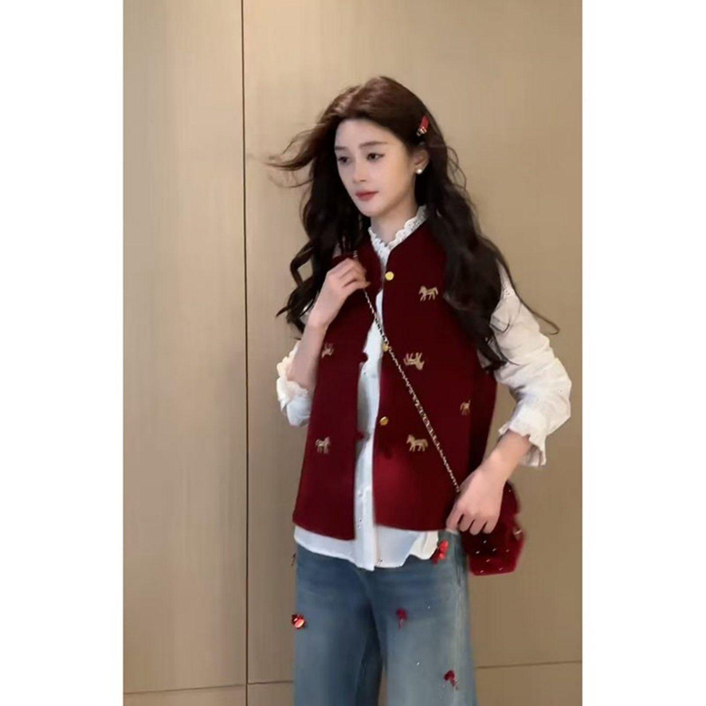 Elegant Red Vest & Long-Sleeve Shirt with Slimming High-Waist Jeans - New Chinese Style Three-Piece Set 3XL (suggested 140-160 jin)
Elegant Red Vest & Long-Sleeve Shirt with Slimming High-Waist Jeans - New Chinese Style Three-Piece Set 3XL (suggested 140-160 jin)