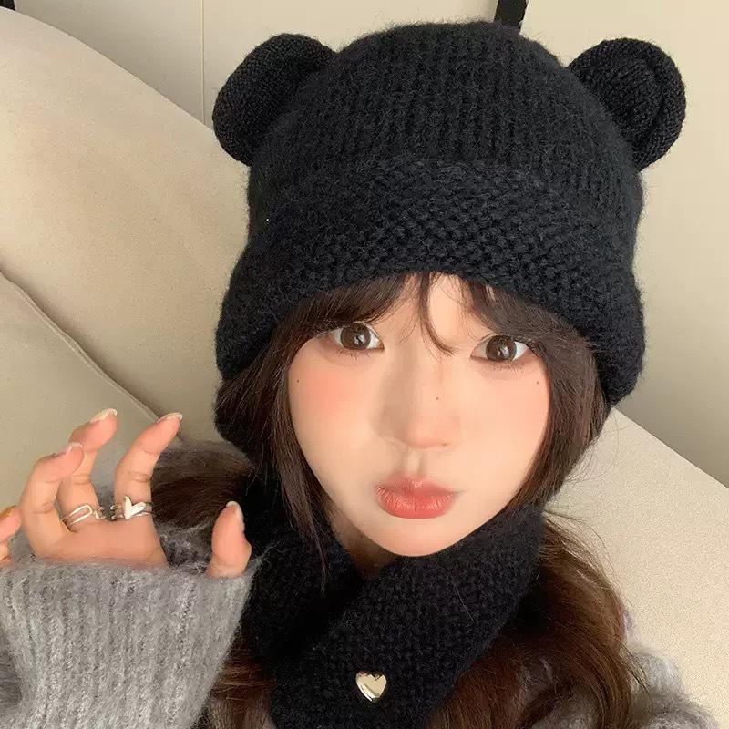 2025 Autumn And Winter Wool Hat Women S Cute Bear Earmuffs Cycling Warm Knitted Scarf Neck All-In-One
2025 Autumn And Winter Wool Hat Women S Cute Bear Earmuffs Cycling Warm Knitted Scarf Neck All-In-One