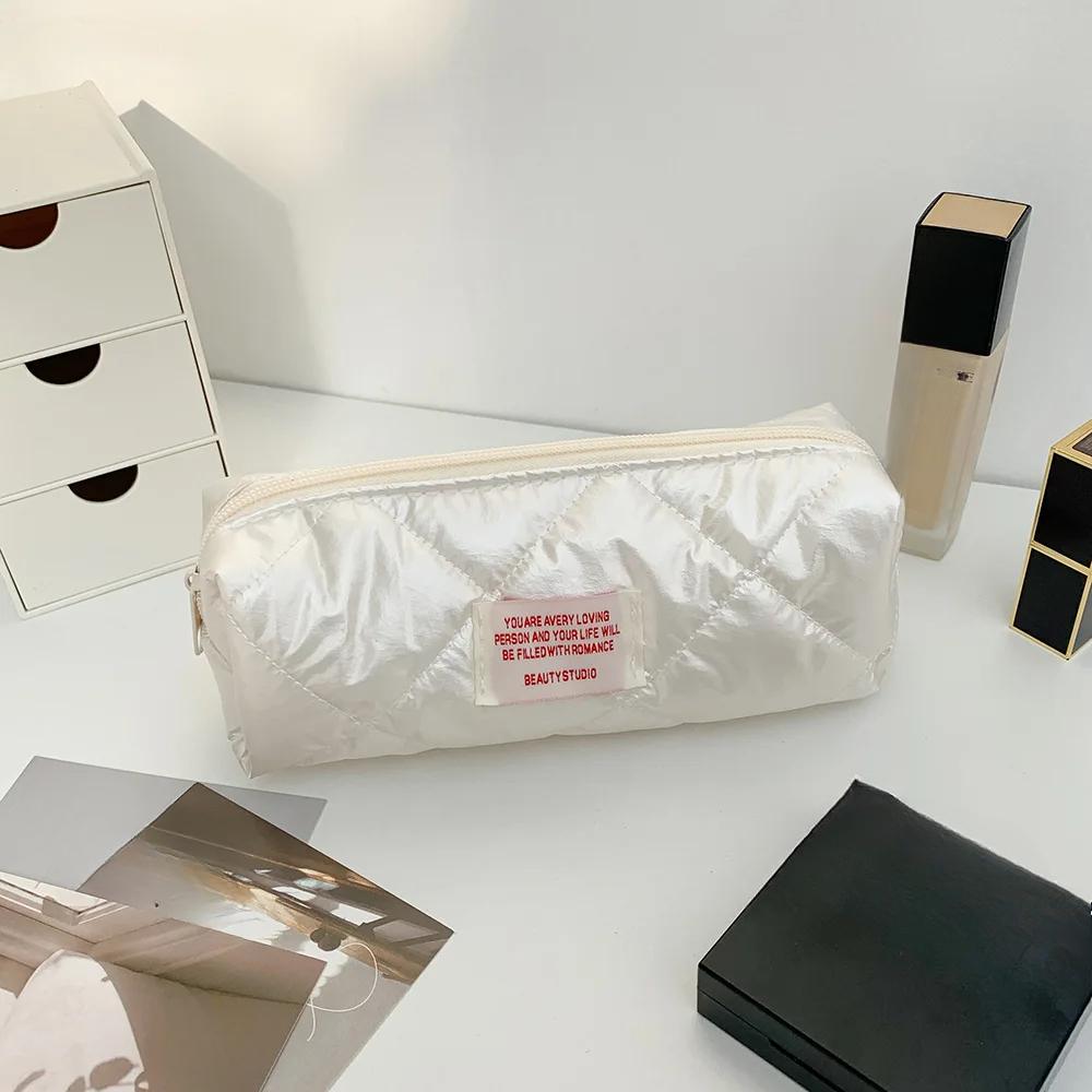 Косметичка жемчужного цвета, многофункциональная дорожная косметичка, женская косметичка-органайзер белый
Косметичка жемчужного цвета, многофункциональная дорожная косметичка, женская косметичка-органайзер белый