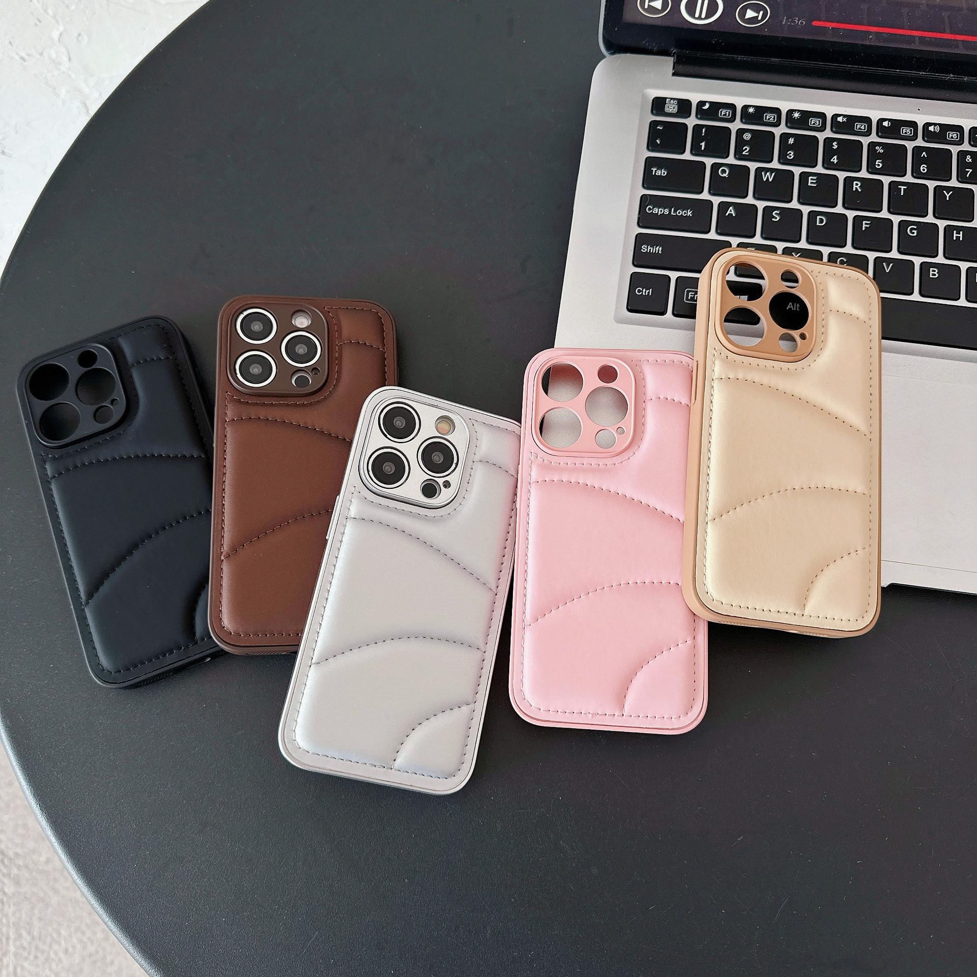 The Stress-relieving Down Jacket Is Suitable for Apple 16promax Phone Case, 15pro Leather Case, 14 Niche 13 Protective Cover iPhone16 чорний
The Stress-relieving Down Jacket Is Suitable for Apple 16promax Phone Case, 15pro Leather Case, 14 Niche 13 Protective Cover iPhone16 чорний