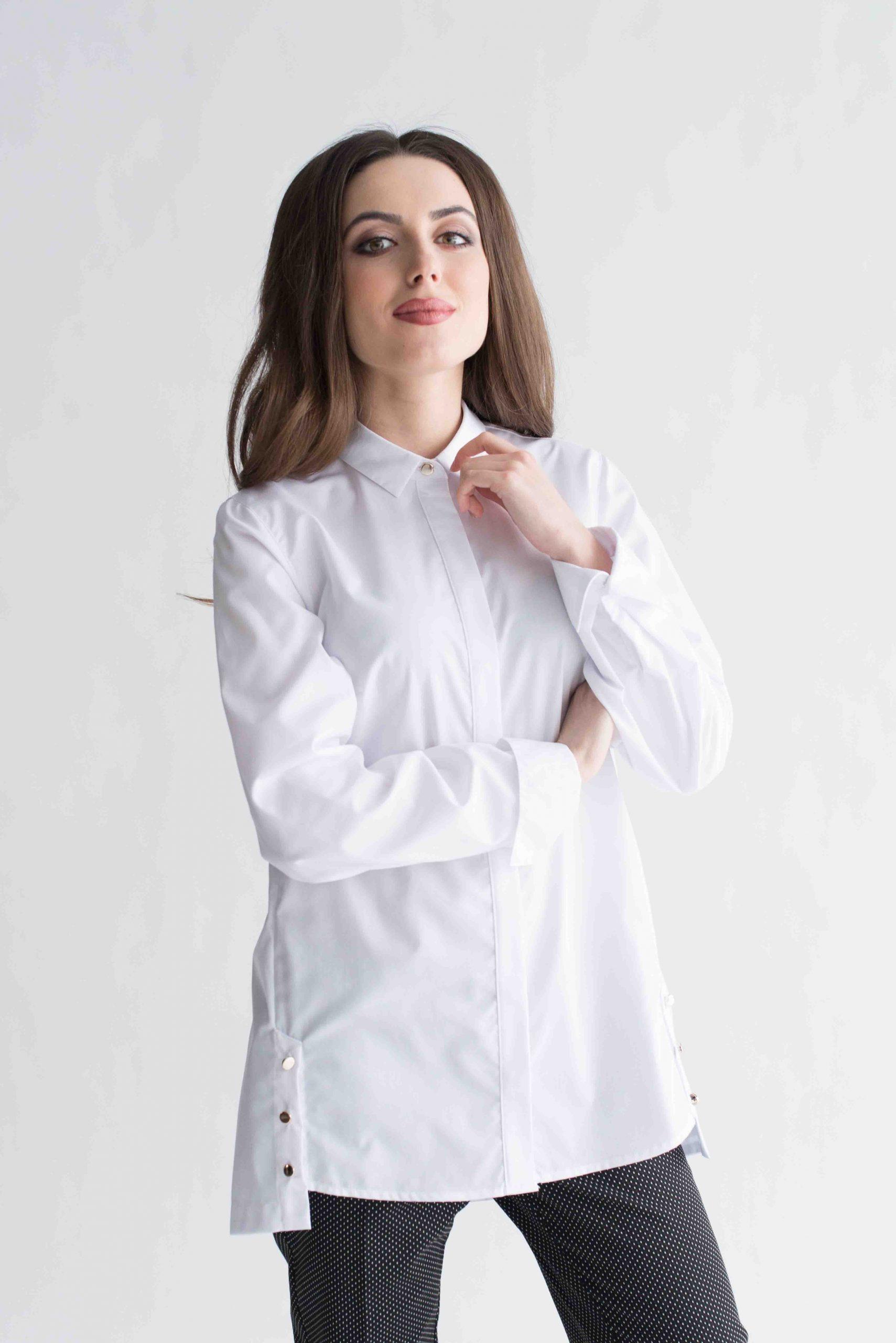 Подовжена сорочка вільного крою 38 білий
Подовжена сорочка вільного крою 38 білий