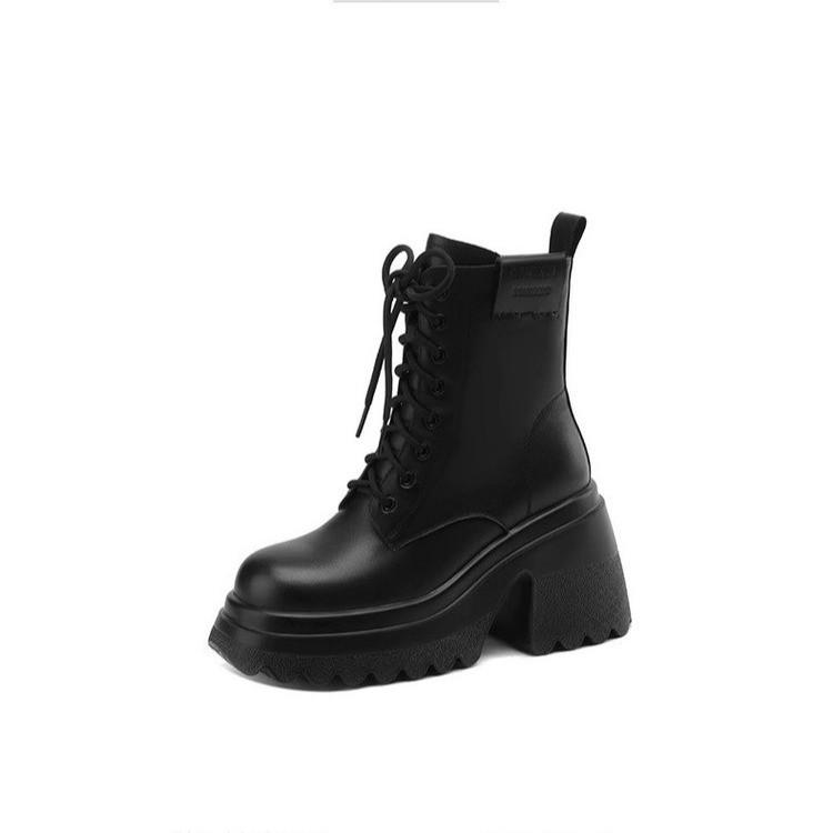 Martin boots women s black fashion simple casual autumn and winter new round head thick sole thick heel side zipper short boots 40 чорний
Martin boots women s black fashion simple casual autumn and winter new round head thick sole thick heel side zipper short boots 40 чорний
