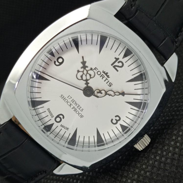 ВОССТАНОВЛЕННЫЕ ШВЕЙЦАРСКИЕ МУЖСКИЕ НАРУЧНЫЕ ЧАСЫ FORTIS WINDING СЕРЕБРЯНЫЙ ЦИФЕРБЛАТ 622b-a416684-2 lot622b-a416684
ВОССТАНОВЛЕННЫЕ ШВЕЙЦАРСКИЕ МУЖСКИЕ НАРУЧНЫЕ ЧАСЫ FORTIS WINDING СЕРЕБРЯНЫЙ ЦИФЕРБЛАТ 622b-a416684-2 lot622b-a416684