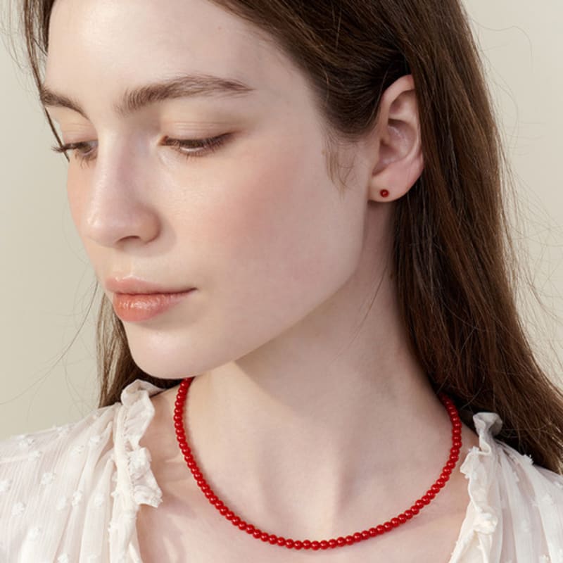 Hei berry fruit necklace Red
Hei berry fruit necklace Red