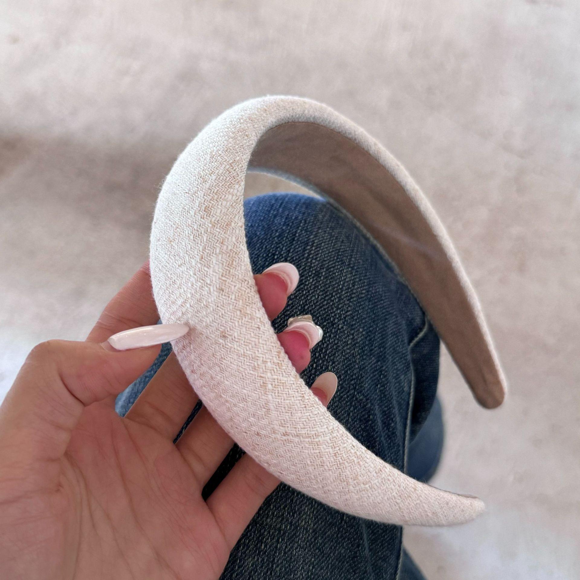 Повязка на голову аксессуары для волос для женщин девочек резинки популярные новые в kpop сладости взрослые ведущая мода макияж обруч ведущая мода новые
Повязка на голову аксессуары для волос для женщин девочек резинки популярные новые в kpop сладости взрослые ведущая мода макияж обруч ведущая мода новые