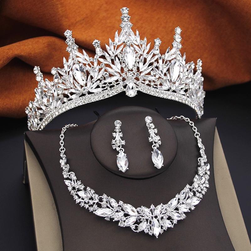 Принцесса Тиары Наборы Свадебных Украшений для Женщин Корона Серьги и Наборы Ожерелий Чокеров Свадебная Вечеринка Костюмные Ювелирные Аксессуары
Принцесса Тиары Наборы Свадебных Украшений для Женщин Корона Серьги и Наборы Ожерелий Чокеров Свадебная Вечеринка Костюмные Ювелирные Аксессуары