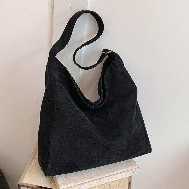2025 Ретро замшевая сумка-тоут: Сумка через плечо и кроссбоди большой вместимости для модных поездок 36x36x11 cm чёрный
2025 Ретро замшевая сумка-тоут: Сумка через плечо и кроссбоди большой вместимости для модных поездок 36x36x11 cm чёрный