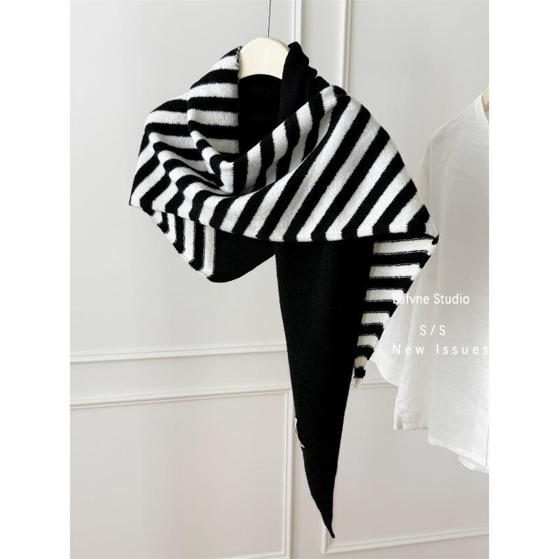 Colorblock Striped Simple Knitted Large Triangle Shawl for Women Versatile Spring and Autumn Neck Protector Warm Neck Scarf Outer Wear 184*60cm
Colorblock Striped Simple Knitted Large Triangle Shawl for Women Versatile Spring and Autumn Neck Protector Warm Neck Scarf Outer Wear 184*60cm