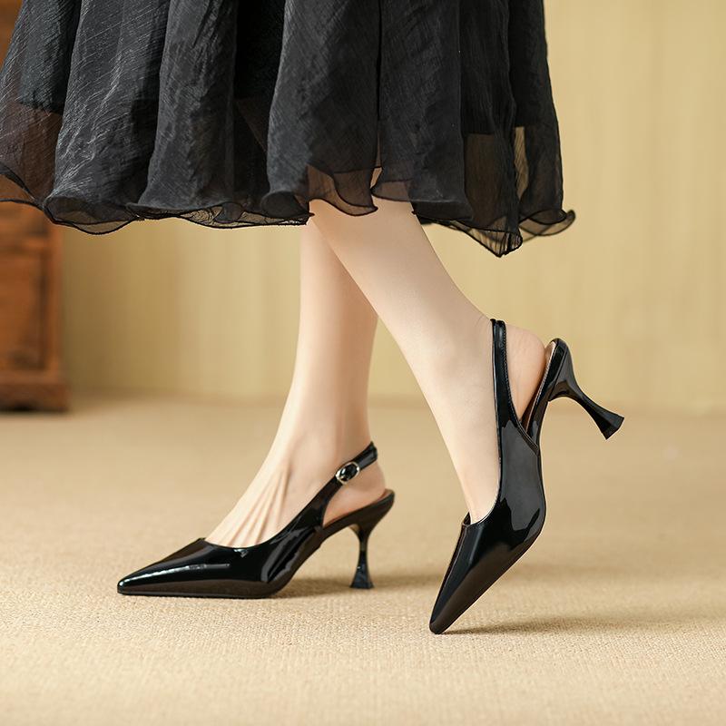 B878-1 New sandals women s high heels shallow single shoes patent leather pointed tip thin heel pointed back empty 39 рожевий
B878-1 New sandals women s high heels shallow single shoes patent leather pointed tip thin heel pointed back empty 39 рожевий