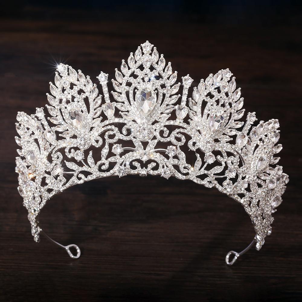 DIEZI Korean Bridal AB Crystal Rhinestone Big Tiara Crown For Women Girls Wedding Party Crown Hair Dress Jewelry Accessories срібний
DIEZI Korean Bridal AB Crystal Rhinestone Big Tiara Crown For Women Girls Wedding Party Crown Hair Dress Jewelry Accessories срібний