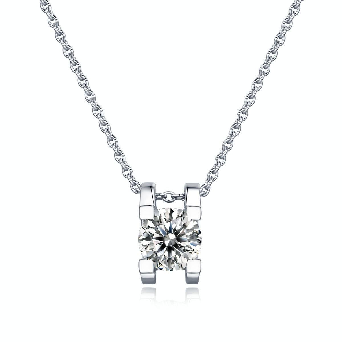 Luxurious Simple Bull Head Necklace with Imitation Moissanite Pendant - Versatile Classic Jewelry Piece for Women
Luxurious Simple Bull Head Necklace with Imitation Moissanite Pendant - Versatile Classic Jewelry Piece for Women