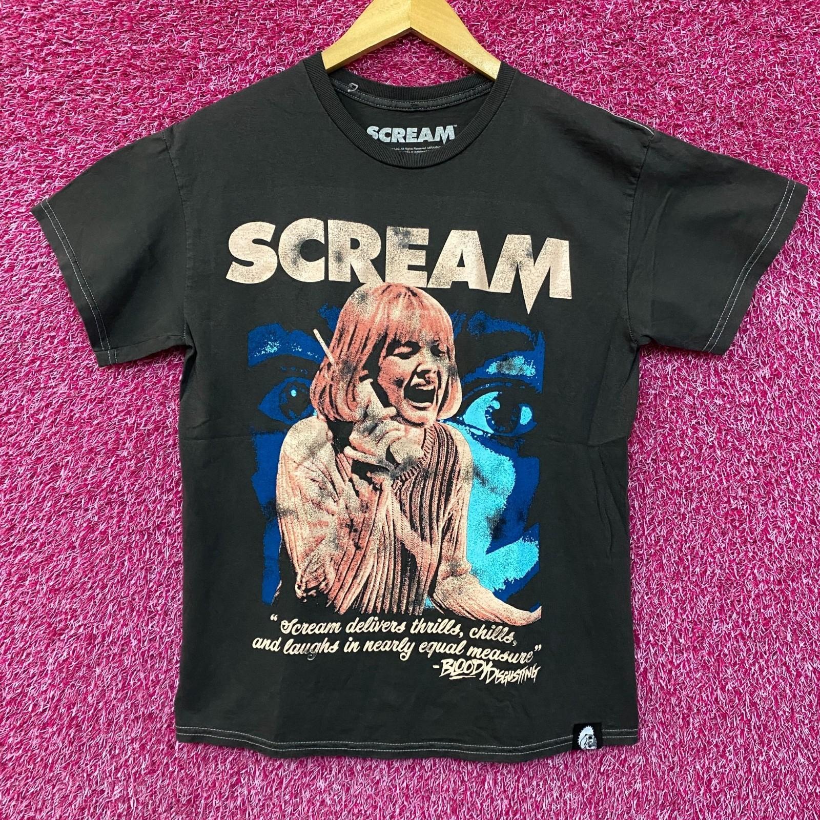 Scream Casey Becker Horror Classic T-Shirt Small XXL
Scream Casey Becker Horror Classic T-Shirt Small XXL