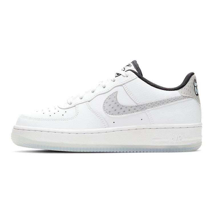 New Nike Air Force 1 Low LV8 KSA White Glacier Blue GS CW5909-100 36
New Nike Air Force 1 Low LV8 KSA White Glacier Blue GS CW5909-100 36