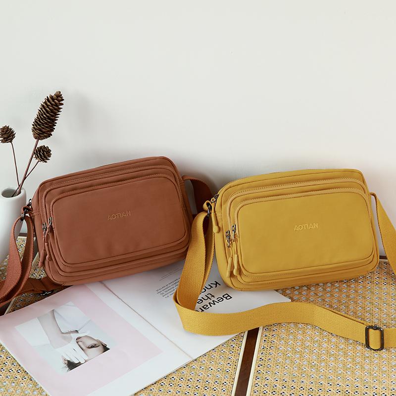 Women s Multi-Layer Bag Shoulder Bag Outdoor Lightweight Crossbody Bag темно-червоний колір
Women s Multi-Layer Bag Shoulder Bag Outdoor Lightweight Crossbody Bag темно-червоний колір