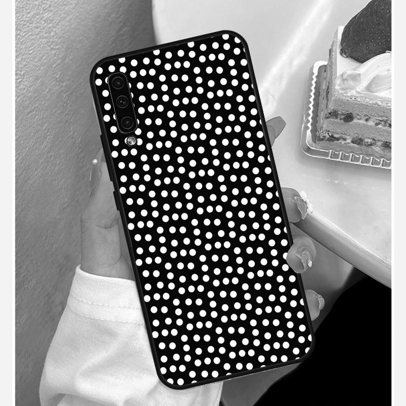 Чорно-білий чохол-накладка Polka Dot для Samsung Galaxy A72 A52 A42 A32 A22 A12 A50 A70 A41 A51 A71 A21S A52S Fundas Samsung A42 5G
Чорно-білий чохол-накладка Polka Dot для Samsung Galaxy A72 A52 A42 A32 A22 A12 A50 A70 A41 A51 A71 A21S A52S Fundas Samsung A42 5G
