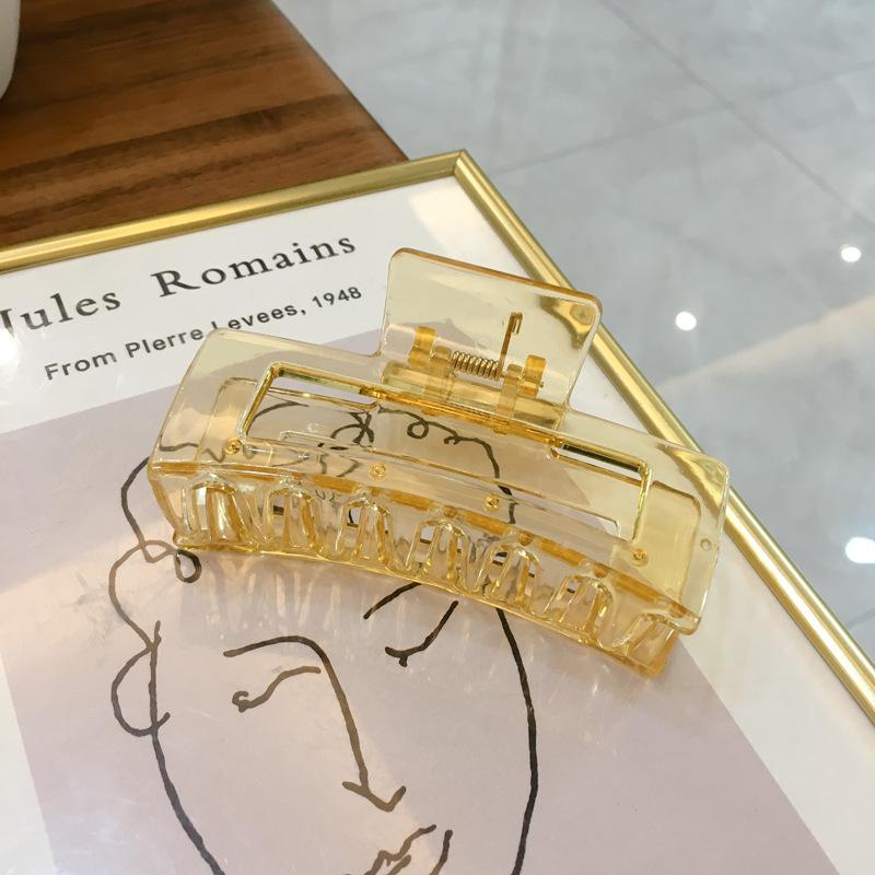 Трендовая полупрозрачная заколка-краб для волос цвета желе для женщин, предлагающая милый свежий стиль Yellow8.6cm
Трендовая полупрозрачная заколка-краб для волос цвета желе для женщин, предлагающая милый свежий стиль Yellow8.6cm