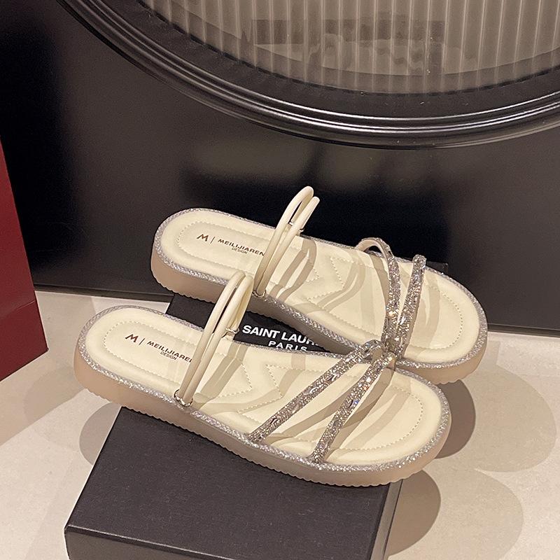 Beautiful flat-soled sandals for women s summer wear, new with skirts, soft soles, sandals for seaside and beach 40 бежевый
Beautiful flat-soled sandals for women s summer wear, new with skirts, soft soles, sandals for seaside and beach 40 бежевый