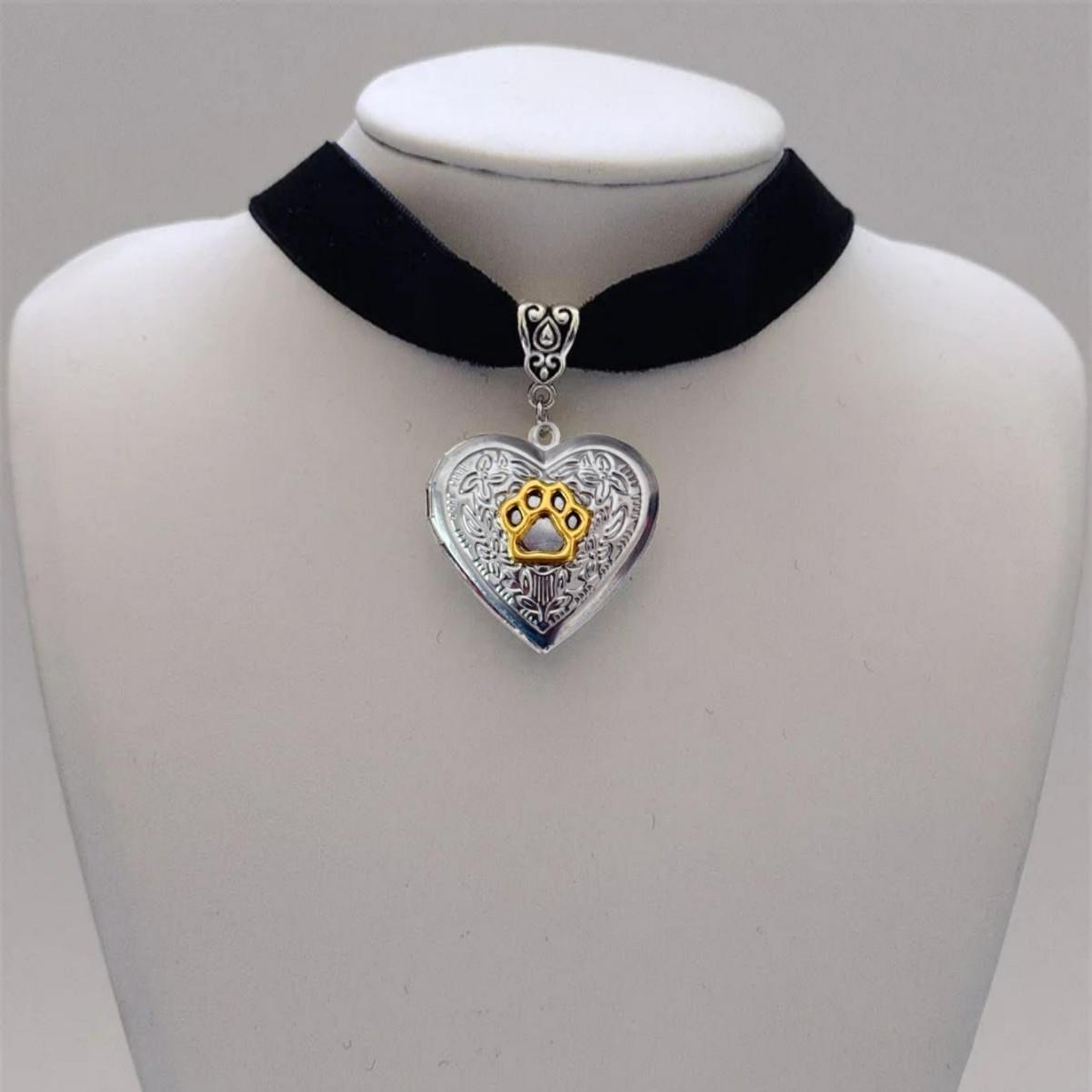 Cute Personality Cat Paw Bear Paw Dog Paw Animal Footprints Book Lock Pendant Necklace for Women Men Tren Retro Jewelry Gifts
Cute Personality Cat Paw Bear Paw Dog Paw Animal Footprints Book Lock Pendant Necklace for Women Men Tren Retro Jewelry Gifts