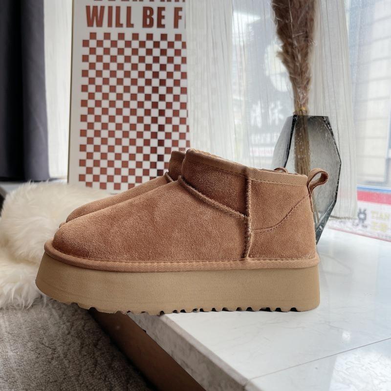 Women s Winter Thick Sole Snow Boots - Cowhide Sheepskin, Wool-Lined, Height-Increasing, Non-Slip, Low-Top 43
Women s Winter Thick Sole Snow Boots - Cowhide Sheepskin, Wool-Lined, Height-Increasing, Non-Slip, Low-Top 43