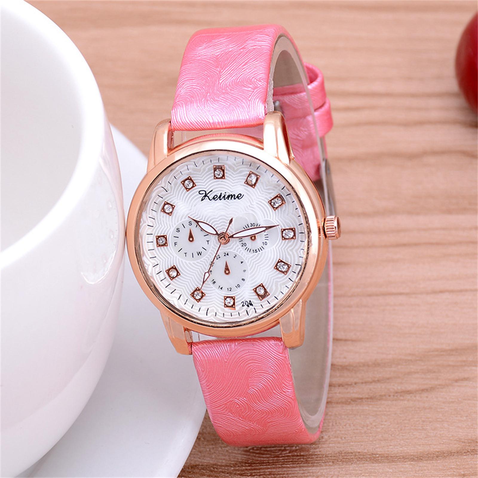 Женские модные кожаные часы One Size
Женские модные кожаные часы One Size