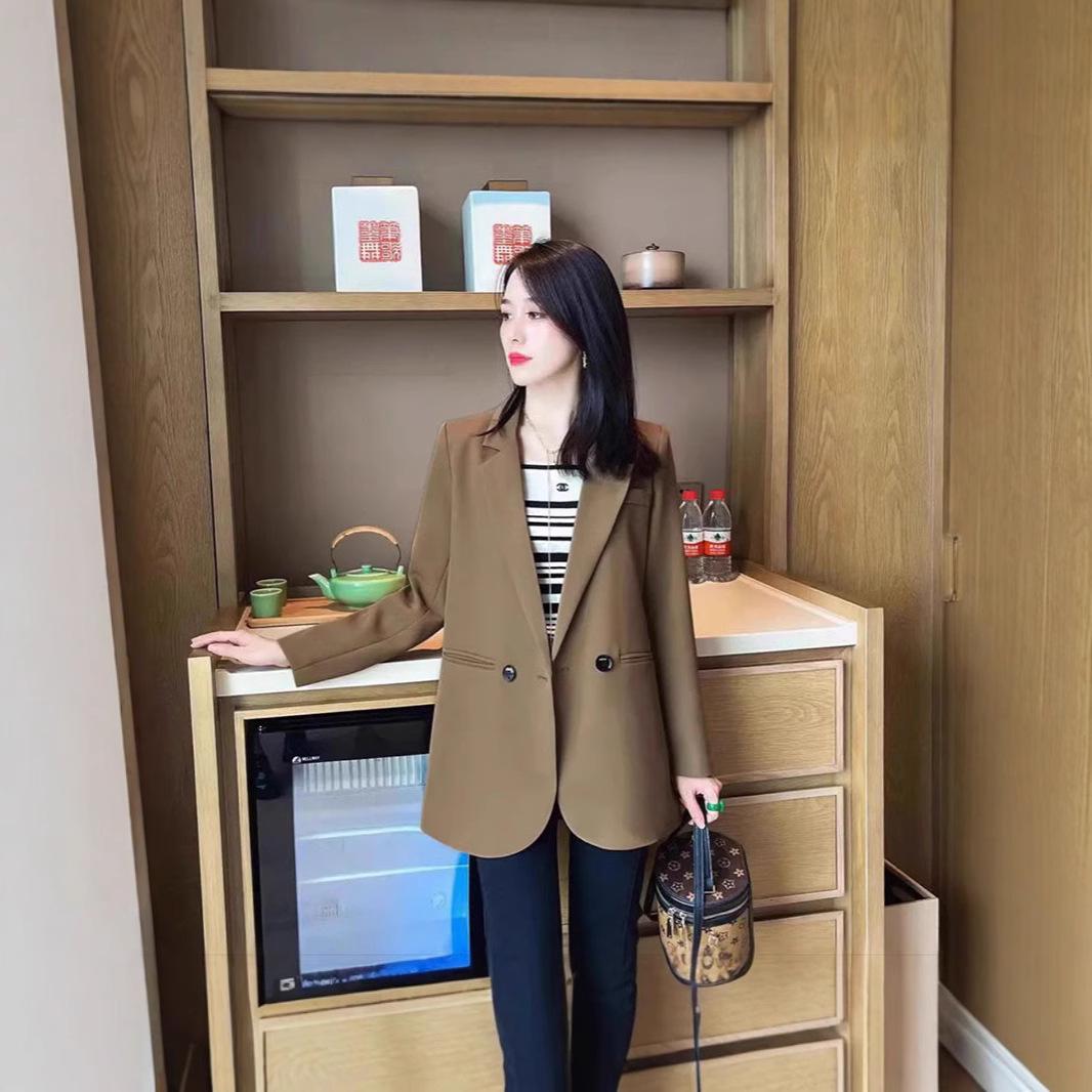 2025 Spring Korean Style Loose Petite Blazer: Trendy & Professional Women s Jacket Medium
2025 Spring Korean Style Loose Petite Blazer: Trendy & Professional Women s Jacket Medium