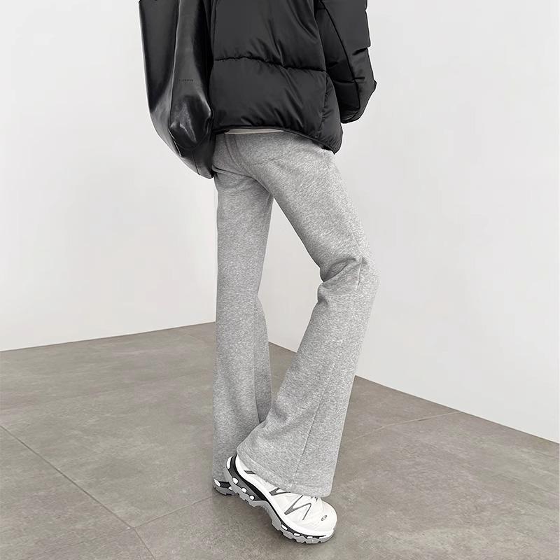 Women s Fleece-Lined Gray Flared Sweatpants - New 2024 Autumn/Winter Casual Petite Yoga Sportswear L
Women s Fleece-Lined Gray Flared Sweatpants - New 2024 Autumn/Winter Casual Petite Yoga Sportswear L