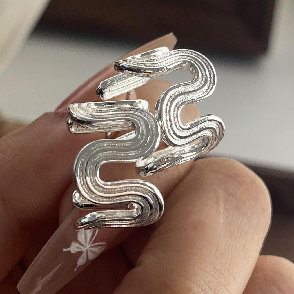 925 Sterling Silver Vintage Earrings For Women Trendy Simple Wave Line Earring Jewelry Prevent Allergy Party Accessories
925 Sterling Silver Vintage Earrings For Women Trendy Simple Wave Line Earring Jewelry Prevent Allergy Party Accessories