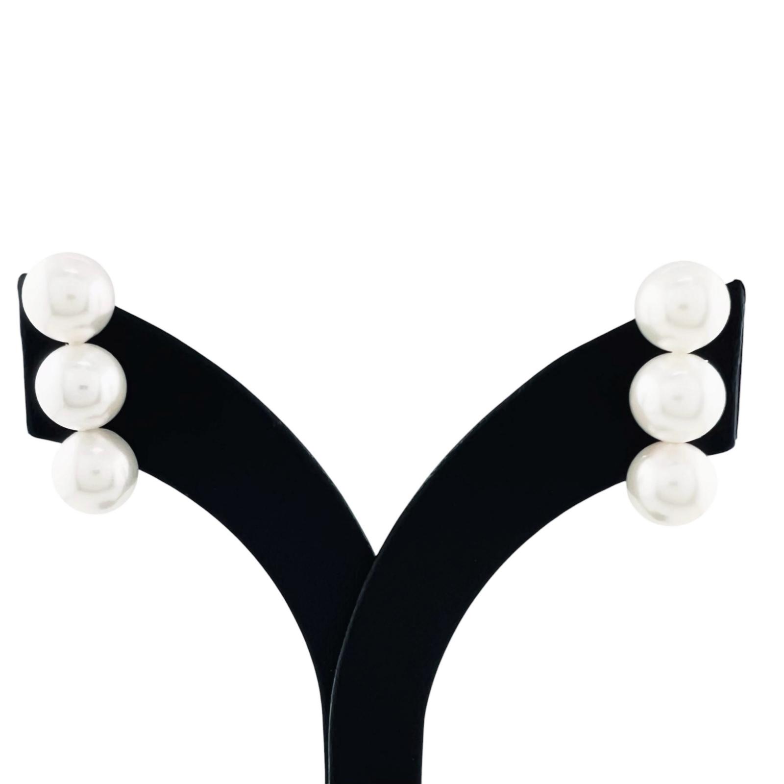 no brand Pierce White pink Women used
no brand Pierce White pink Women used
