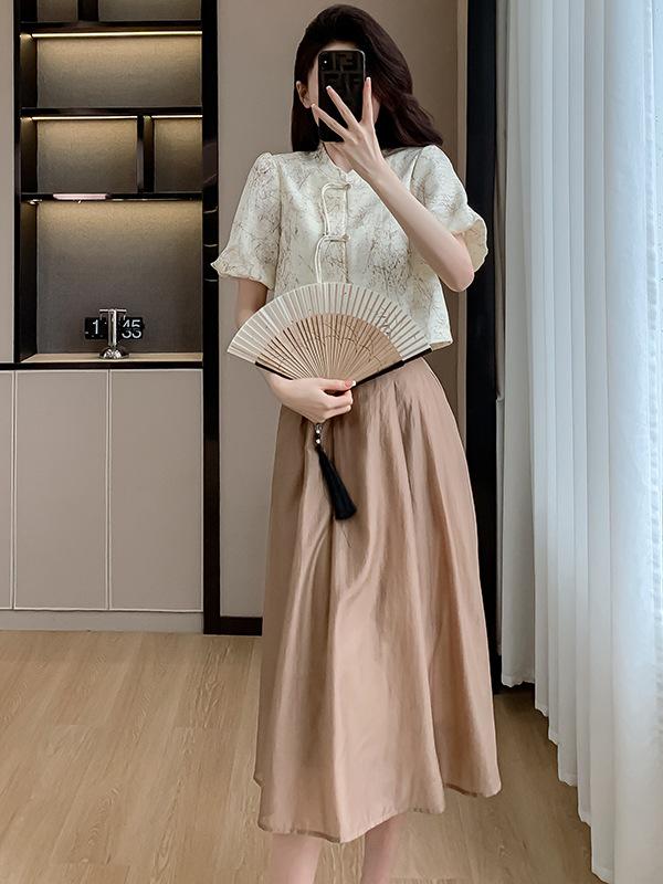 Xiaxin Real Shot Chinese-Style Skirt Set: New Two-Piece Outfit with Light National Style Half-Length Skirt Medium
Xiaxin Real Shot Chinese-Style Skirt Set: New Two-Piece Outfit with Light National Style Half-Length Skirt Medium