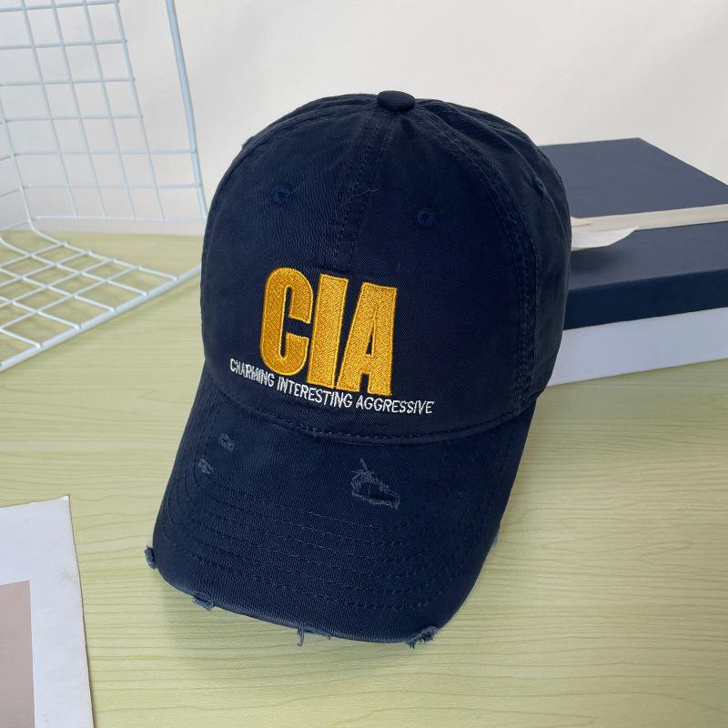 Retro embroidery ripped baseball cap four seasons versatile face small sports hat student street tide cap
Retro embroidery ripped baseball cap four seasons versatile face small sports hat student street tide cap