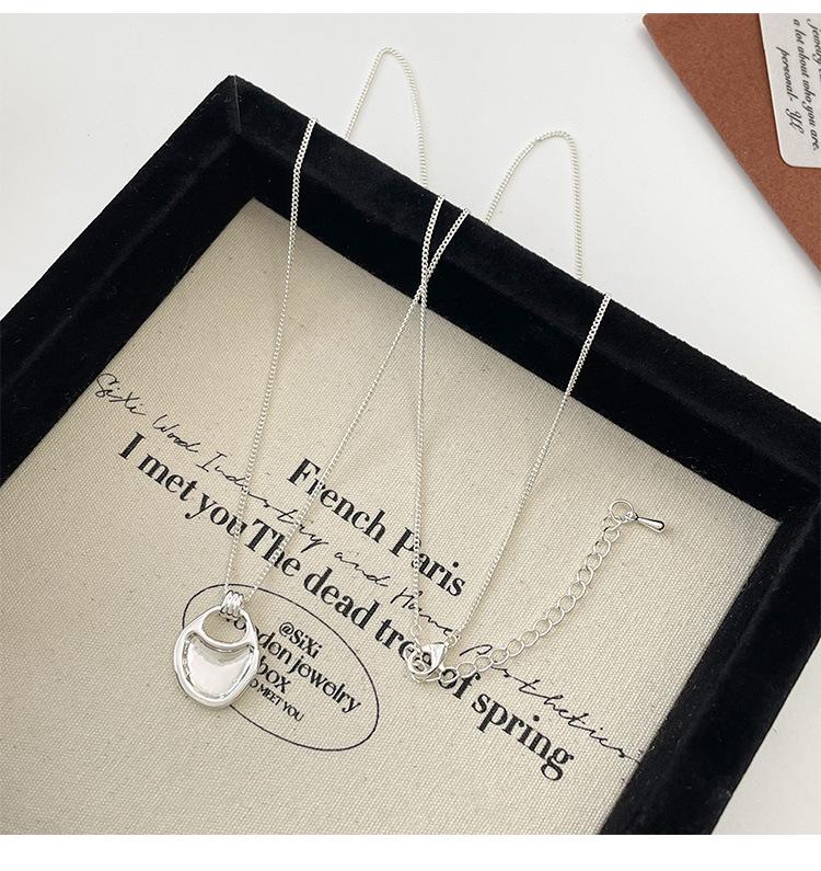 Серебряный кулон в виде сумки-седла: Универсальное длинное колье в корейском стиле для женщин
Серебряный кулон в виде сумки-седла: Универсальное длинное колье в корейском стиле для женщин